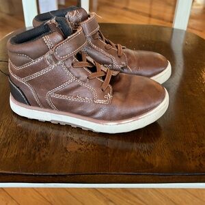 Boys boots
